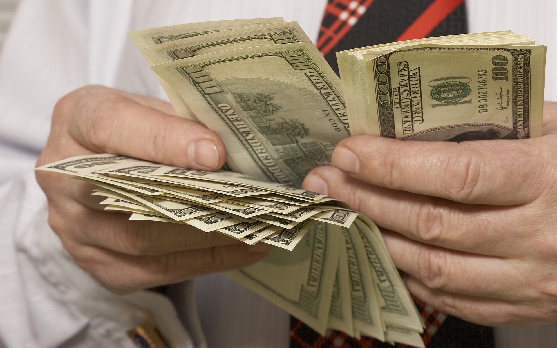 Свежие новости: В Украине улучшились потребительские настроения