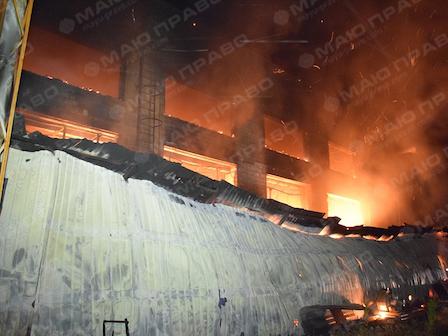 Фото новости: ВИДЕО: В Николаеве горел цех Свежие новости: ВИДЕО: В Николаеве горел цех