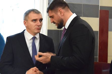 Свежие новости: Сенкевич отказался от предложения Савченко стать его заместителем.