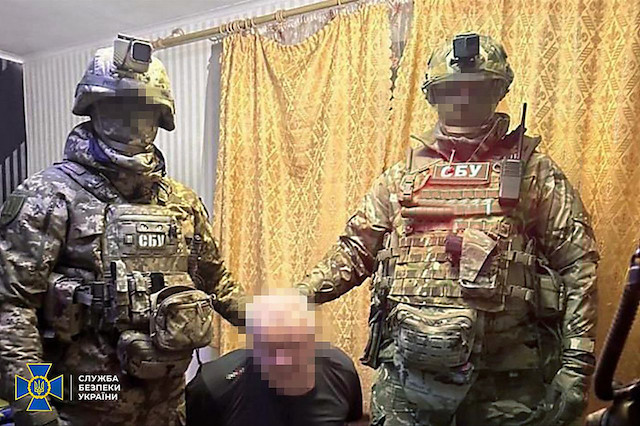 Свежие новости: У Запоріжжі затримали охоронця дитсадку, який наводив ракети окупантів по мирному населенню