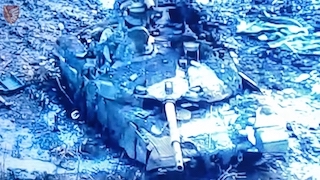 Свежие новости: Миколаївські десантники знищили ворожий танк, яким росіяни намагалися атакувати