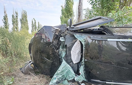 Свежие новости: На очаковской трассе авто съехал на обочину и разбился