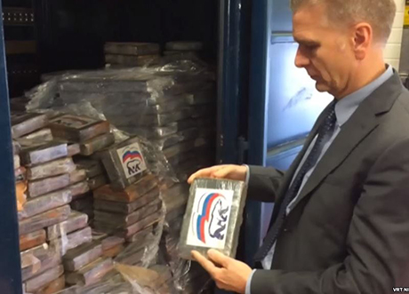 Свежие новости: В Бельгии изъяли рекордную партию кокаина с логотипом партии Путина