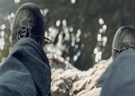 Свежие новости: В столице мужчина упал с моста и погиб