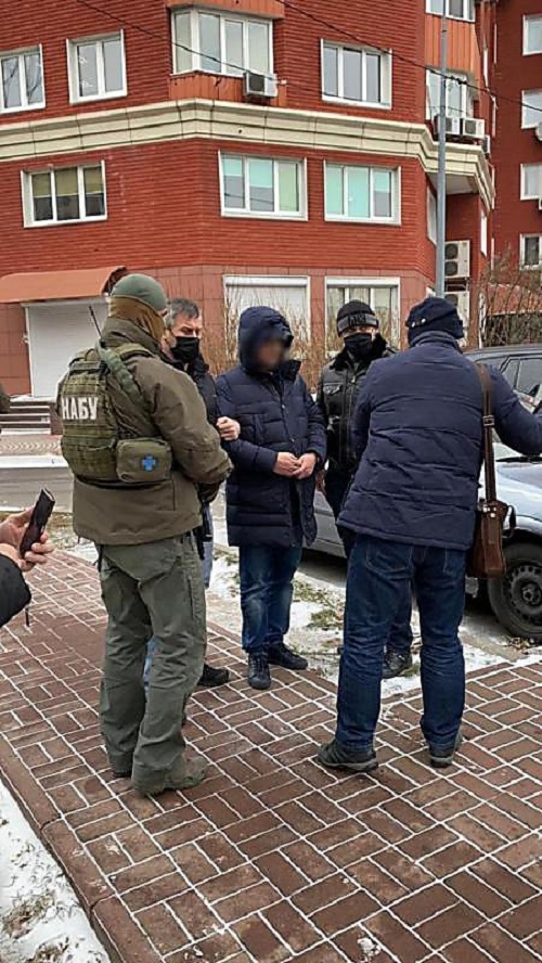 Свежие новости: Главе Госгеокдастра принесли взятку его подчиненный и посредник – их «на горячем» задержали СБУ и НАБУ