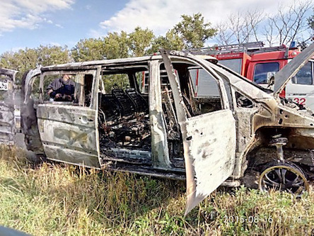 Свежие новости: В Николаеве горел «Mercedes» – в полиции подозревают поджог