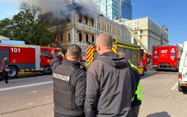 Свіжі новини: РФ вдарила по будівлі НАН у центрі Києва, є жертви