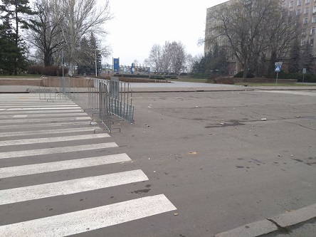 Свежие новости: «Машины катаются по пешеходной зоне» – николаевцев возмутило, что власти не реагируют на нарушения рядом с Соборной площадью