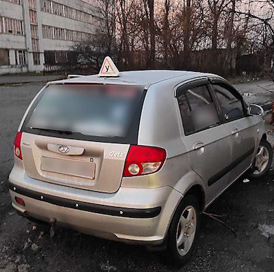 Свежие новости: Подробности. В Николаеве мужчина в трусах избил водителя авто