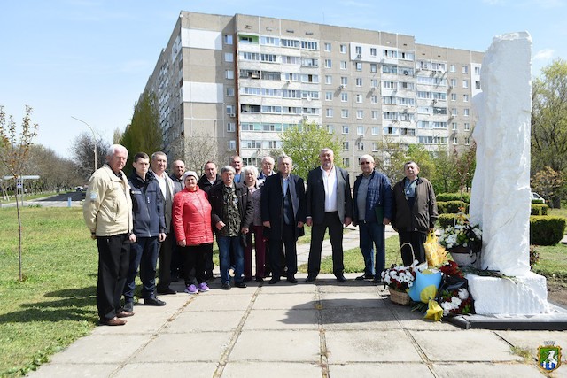 Свежие новости: У Південноукраїнську відбувся мітинг-реквієм до 40-х роковин Чорнобильської катастрофи