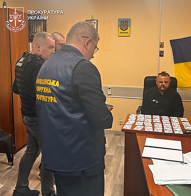 Свежие новости: Суд призначив чотири роки ув'язнення жителю Південноукраїнська за спробу дати хабар поліцейському