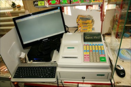 Свежие новости: На Николаевщине продавец магазина стала жертвой аферистки