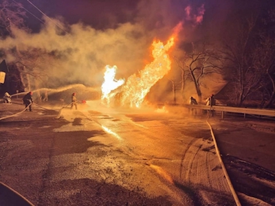 Свежие новости: В Первомайске перевернулся бензовоз: есть угроза пожара на АЗС