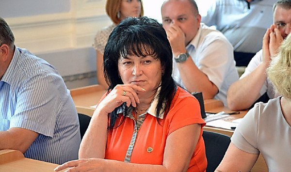 Фото новости: Скандально известная Шуличенко продолжает кормить детей гнилыми продуктами Свежие новости: Скандально известная Шуличенко продолжает кормить детей гнилыми продуктами