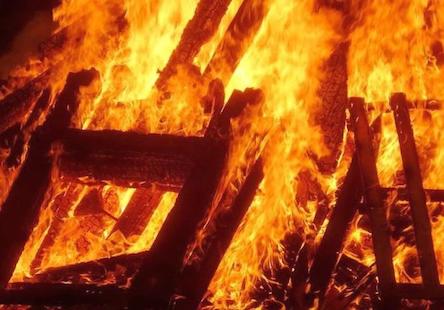 Свежие новости: В Вознесенском районе ночью произошел пожар