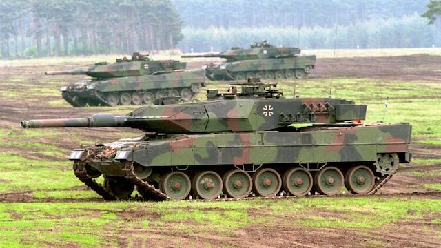 Свежие новости: Германия предоставит Чехии 15 танков Leopard 2 взамен переданной Украине военной техники