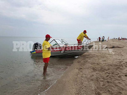 Свежие новости: 17-летний парень из Запорожья пропал во время купания на Бердянской косе - на следующий день его обнаружили мёртвым