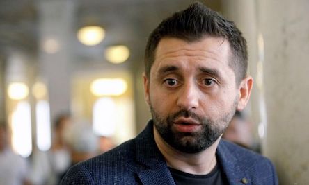 Свежие новости: «Мы будем просить Зеленского идти на второй срок», - Арахамия