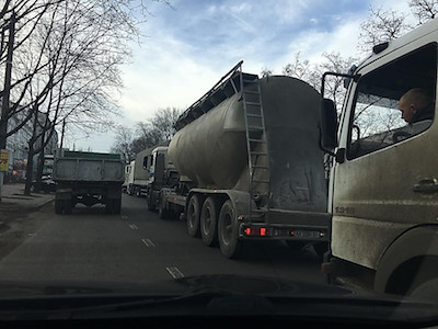 Свежие новости: В Николаеве на Варваровском мосту образовалась огромная пробка