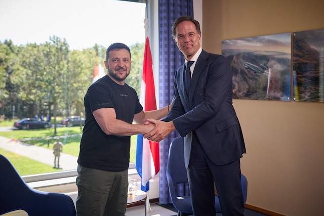 Свежие новости: Рютте офіційно запросив Зеленського на саміт НАТО у Гаазі – ЗМІ