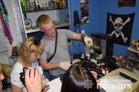 Свежие новости: В бывшем интернет-кафе в центре Николаева нашли амфетамин, шесть килограммов тротила и более полутора сотен патронов различного калибра