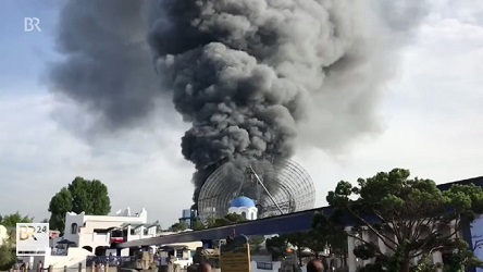 Свежие новости: В Германии, в парке развлечений вспыхнул пожар – пострадали трое спасателей