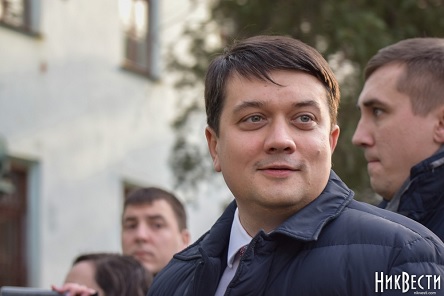 Свежие новости: «Я бы советовал рассчитаться»: Разумков о долгах руководства николаевской «Слуги народа» перед сотрудниками избирательного штаба