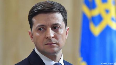 Фото новости: У Зеленского заговорили о раздаче украинских паспортов Свежие новости: У Зеленского заговорили о раздаче украинских паспортов