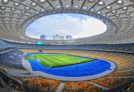 Свежие новости: Следующая сессия Верховной Рады может пройти на стадионе или в концертном зале