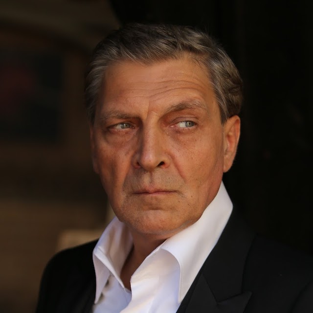 Свежие новости: Российский журналист Александр Невзоров получил украинское гражданство