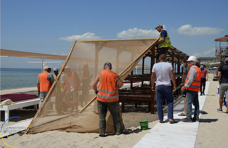 Свежие новости: В Коблево разобрали незаконные пляжные постройки