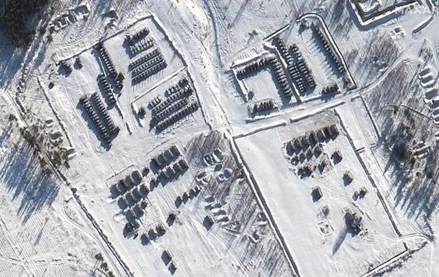 Свежие новости: Появились новые фото войск РФ возле Украины