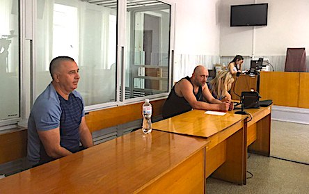 Фото новости: Дело «Наума»: В Николаеве суд оглашает приговор «положенцу» и двум обвиняемым по делу о вымогательстве Свежие новости: Дело «Наума»: В Николаеве суд оглашает приговор «положенцу» и двум обвиняемым по делу о вымогательстве