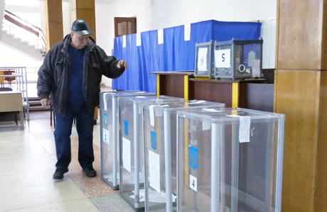 Фото новости: На Николаевщине по состоянию на 15.00 явка избирателей составила почти 50% Свежие новости: На Николаевщине по состоянию на 15.00 явка избирателей составила почти 50%