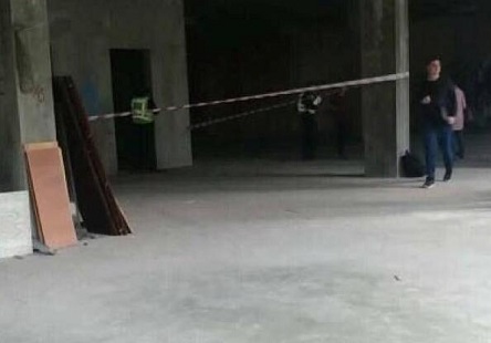 Фото новости: В Киеве в лифте погиб подросток Свежие новости: В Киеве в лифте погиб подросток