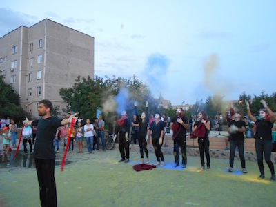 Свежие новости: Вознесенськ. Різнокольорові хвилі фестивалю фарб