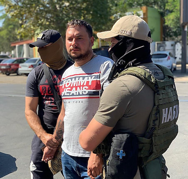 Свежие новости: Взяткодателем в деле депутата Киевсовета является экс-глава николаевской САД Максименко