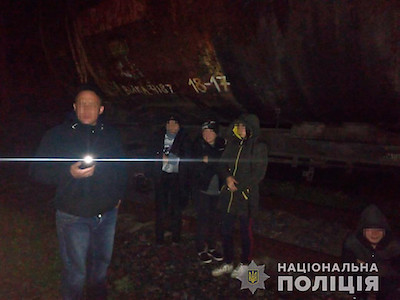 Свежие новости: В Новобугском районе полиция уличила 14 человек на краже зерна с вагонов