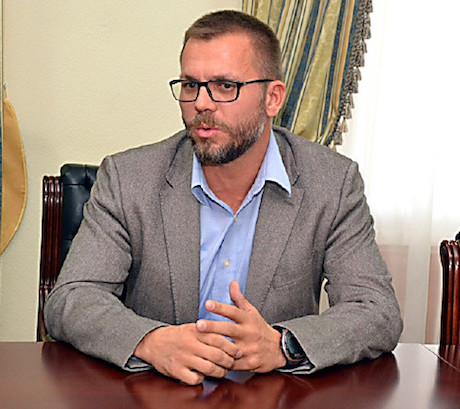 Фото новости: Андрей Вадатурский вошел в топ-5 самых ответственных нардепов Украины Свежие новости: Андрей Вадатурский вошел в топ-5 самых ответственных нардепов Украины