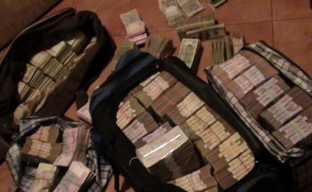 Свежие новости: Видео: Налоговая три недели держала в плену бизнесмена на Днепропетровщине