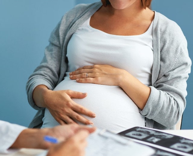 Свежие новости: В Николаеве заведующей отделением роддома, в котором умерла роженица, сообщили о подозрении