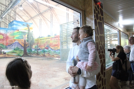 Свежие новости: До Дня міста в Миколаївському зоопарку відкрили новий комплекс «Українське сафарі» та познайомили з граційним красенем Нуру