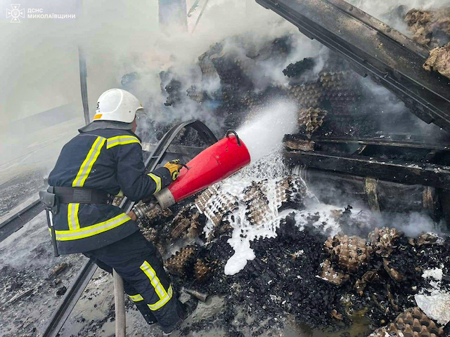 Фото новости: На трасі «Миколаїв-Кропивницький» згоріла фура Свежие новости: На трасі «Миколаїв-Кропивницький» згоріла фура
