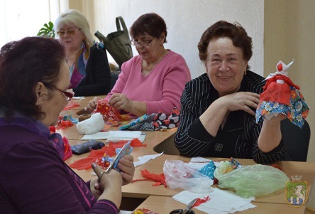 Свежие новости: Відбулося заняття з виготовлення пасхальної ляльки-мотанки