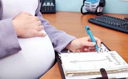 Свежие новости: У украинок могут отобрать декретные выплаты