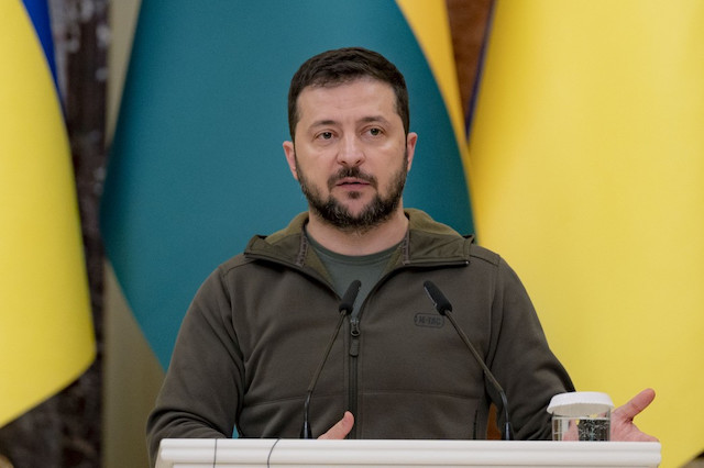 Свежие новости: Варвари б’ють по нашій енергетиці, але ми пройдемо цю темряву, - Зеленський