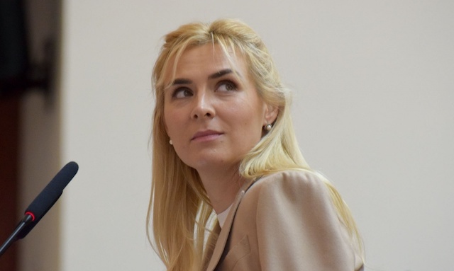 Свежие новости: «Вы недостаточно честны. Подвоз медиков не организован», — глава облсовета Замазеева