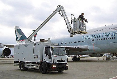 Свежие новости: Аэропорт в Николаеве закупит машину для обработки судов ото льда за 7 миллионов