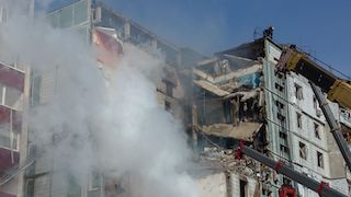 Свежие новости: В Умані вже 20 загиблих після удару по багатоповерхівці