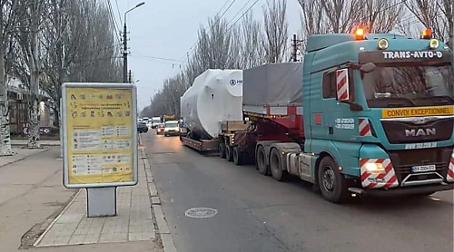 Свежие новости: «Николаевоблтеплоэнерго» перевезло оборудование для котельной в светлое время суток, чтобы избежать повреждения электросетей